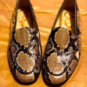 Sam Edelman snake skin print shoes size 7.5